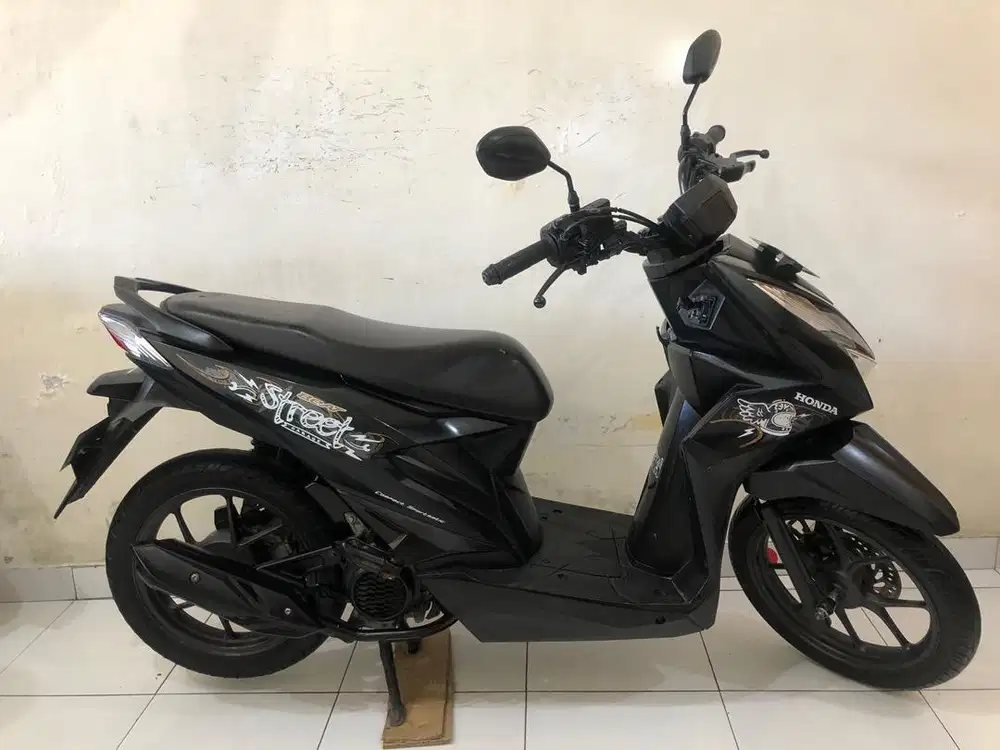 Honda Beat Street Th.2022 hitam!!