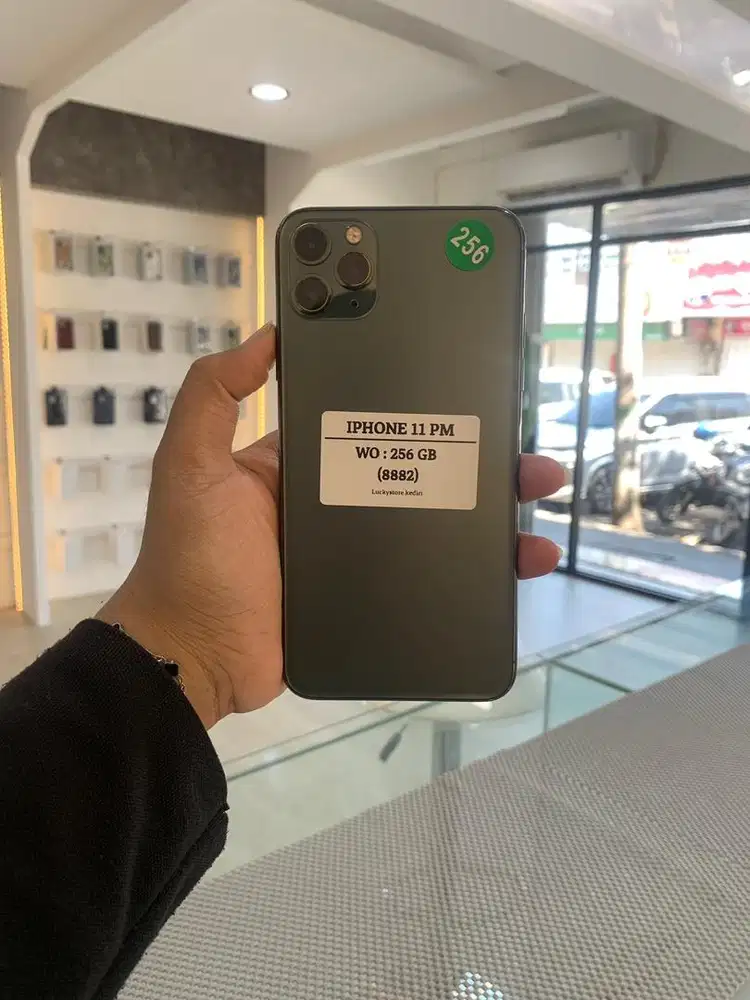 Iphone 11 pro full set normal nominus menerima jual dan tukar tambah
