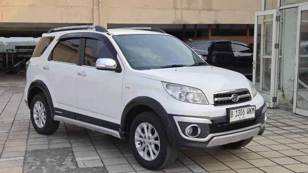 (LOW KM) Daihatsu Terios TX ADVENTURE MT 2014