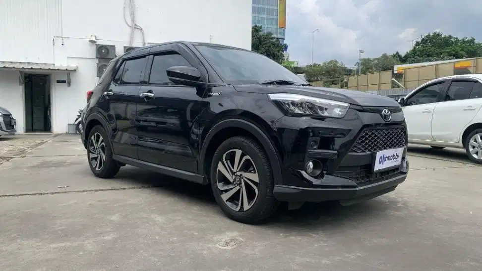 KM LOW PAJAK HIDUP TOYOTA RAIZE 1.0 G ONE TONE BENSIN-AT