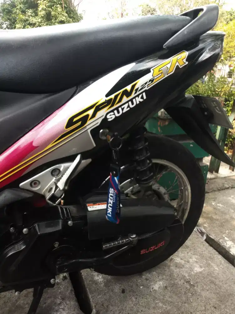 SUZUKI SPIN 2006