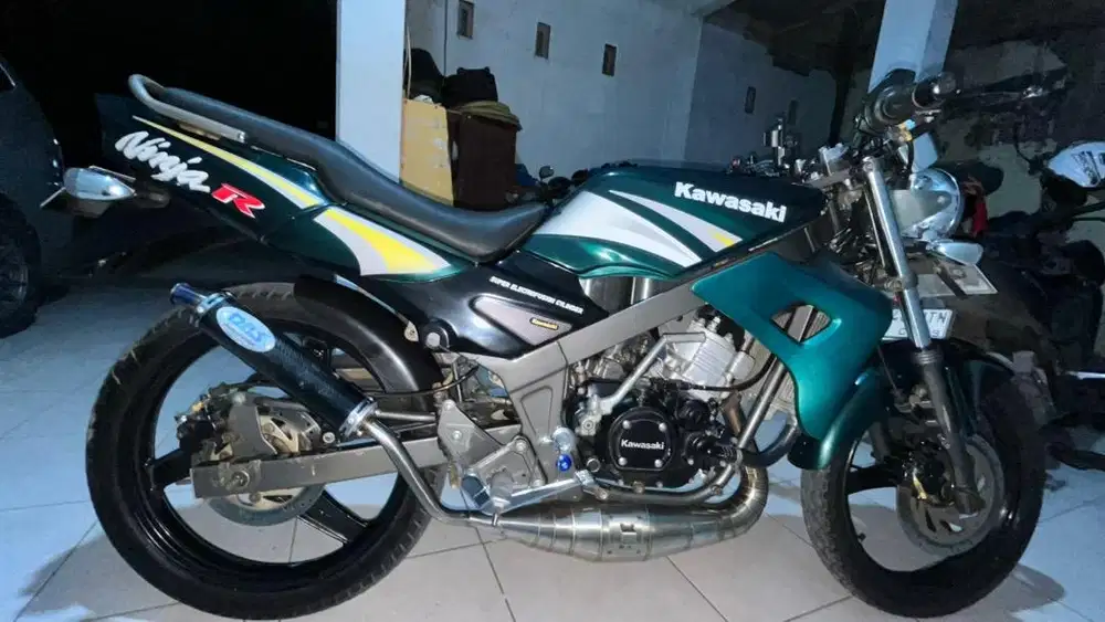 Kawasaki Ninja R
