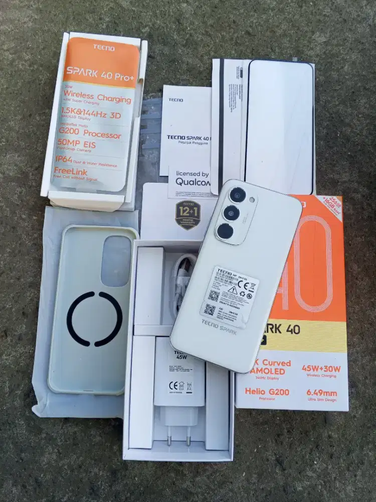 tecno spark 40 pro plus ram 8+8/256 gb lengkap istimewah garansi on
