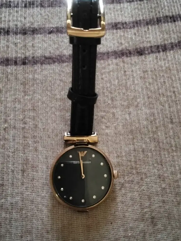 Djual jam tangan merk Empatio Armani