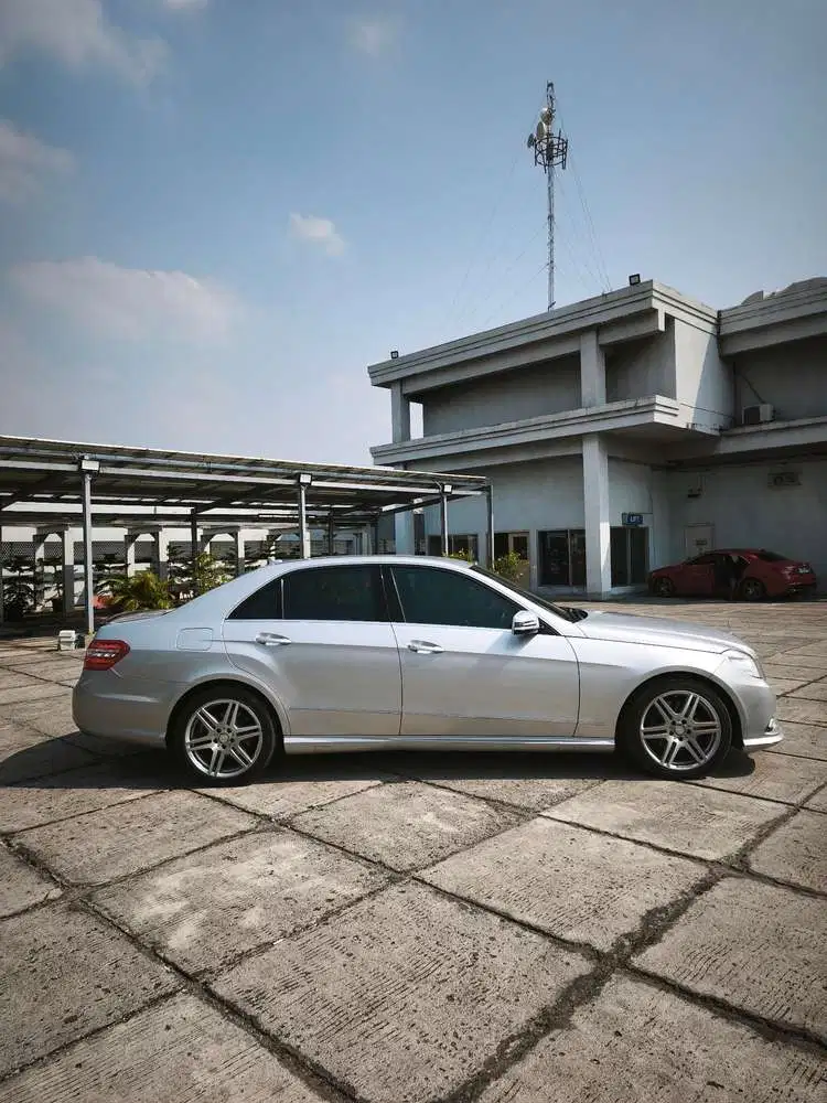 Mercedes-Benz E250 2010 Bensin