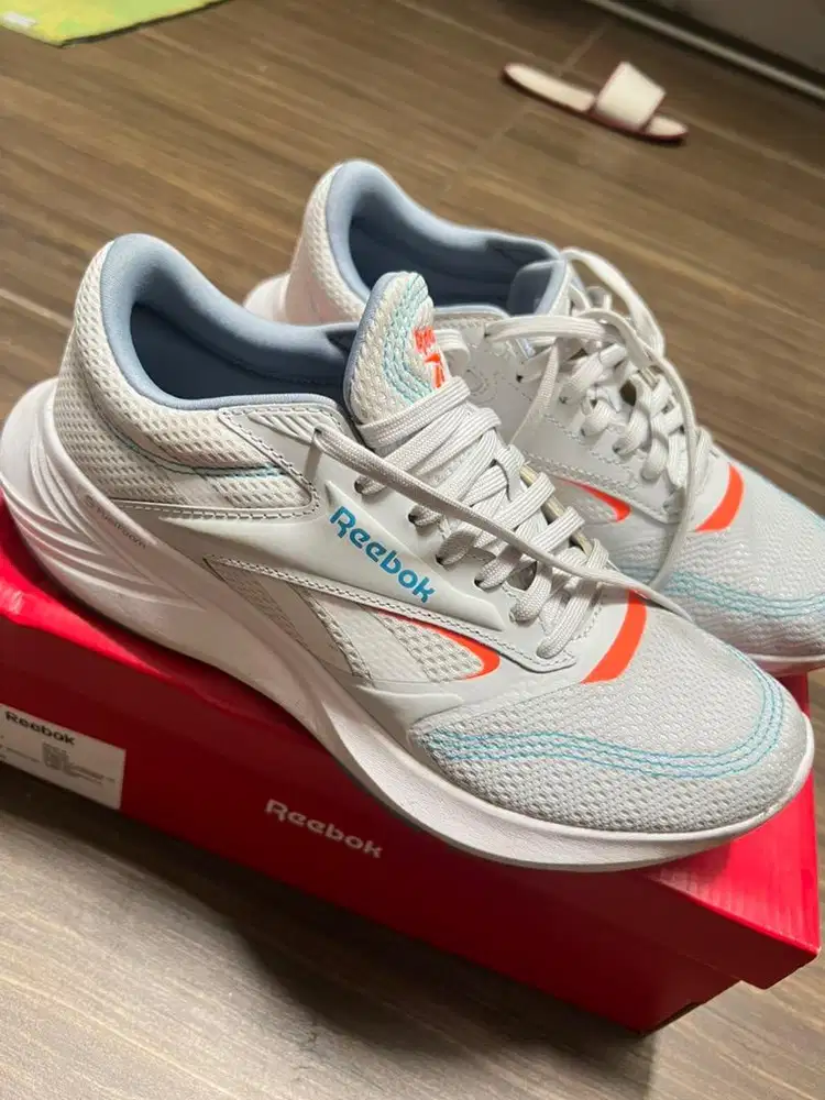 Sepatu Reebok ori sz 38.5