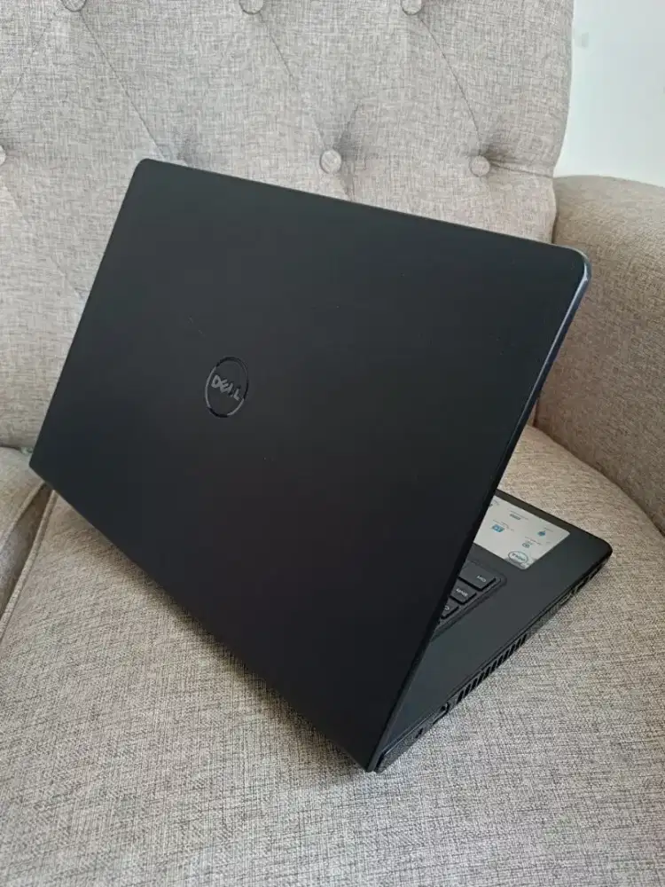 Laptop Dell Inspiron Core i5 RAM 8GB SSD 256 VGA Radeon 2GB