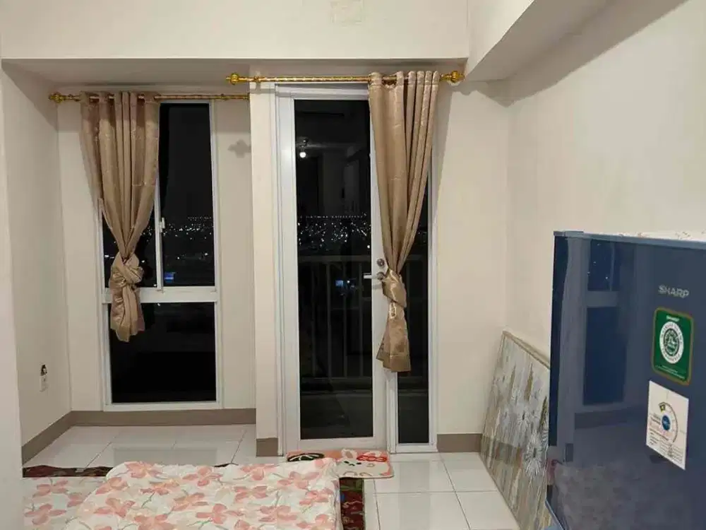 Disewakan Apartemen Tokyo Riverside Pik2 studii semi furnish 17jt/thn
