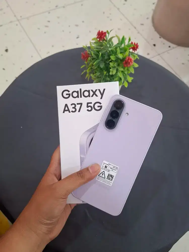 Handphone Samsung A37 5G