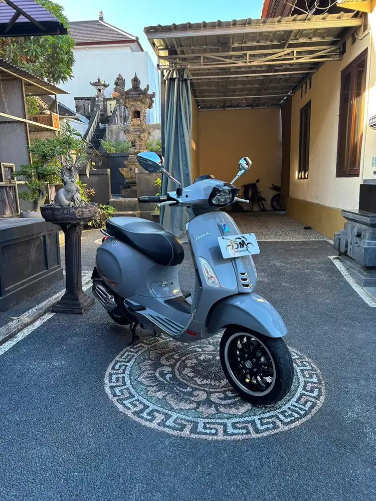 Vespa sprint 2023 mulus terawat