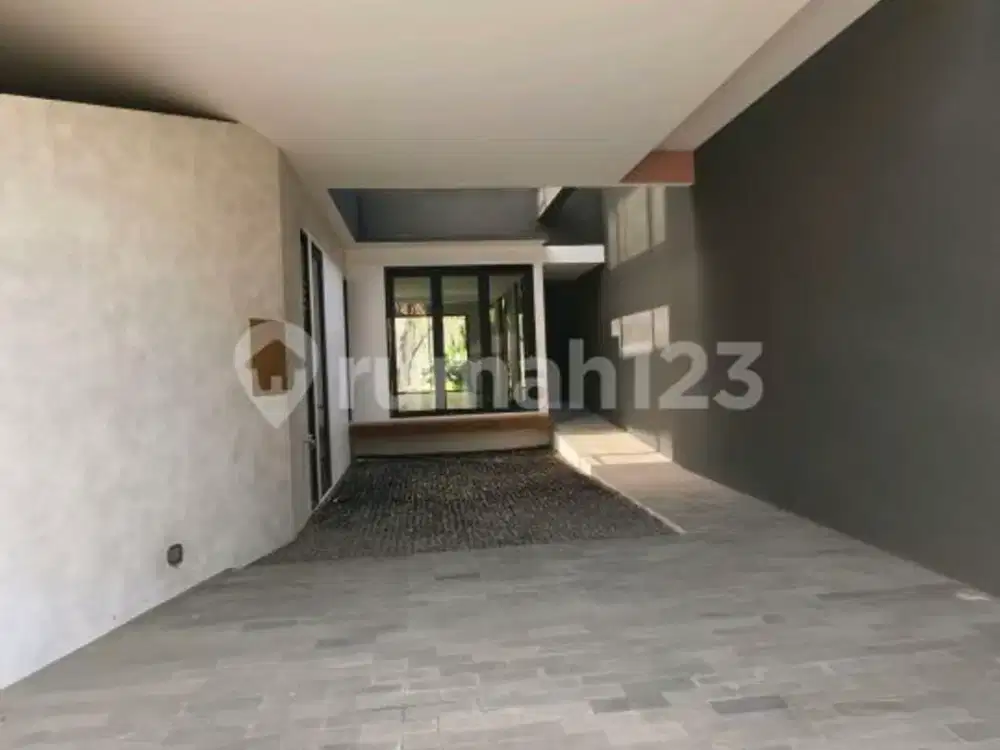 Rumah di Arco Raya, Keman Jakarta Selatan Dijual