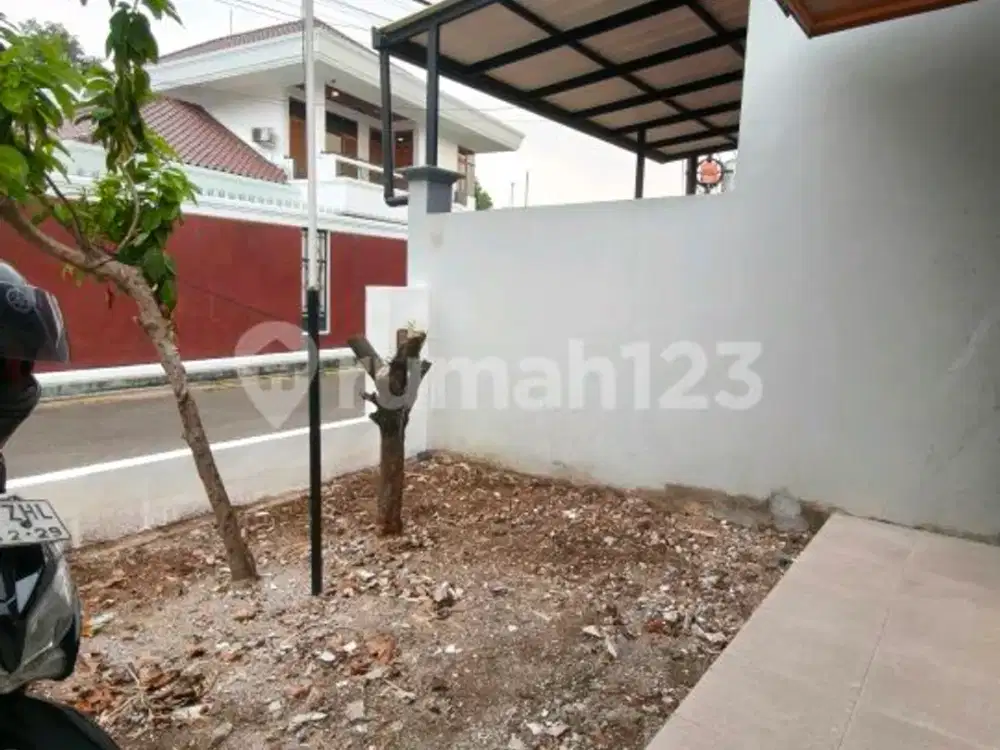 Rumah Bagus Dalam One Gate System Disewakan di Cipete