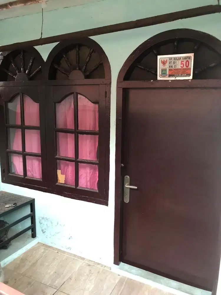 Dijual kontrakan 3 petak (Pondok Pucung, Karang Tengah)