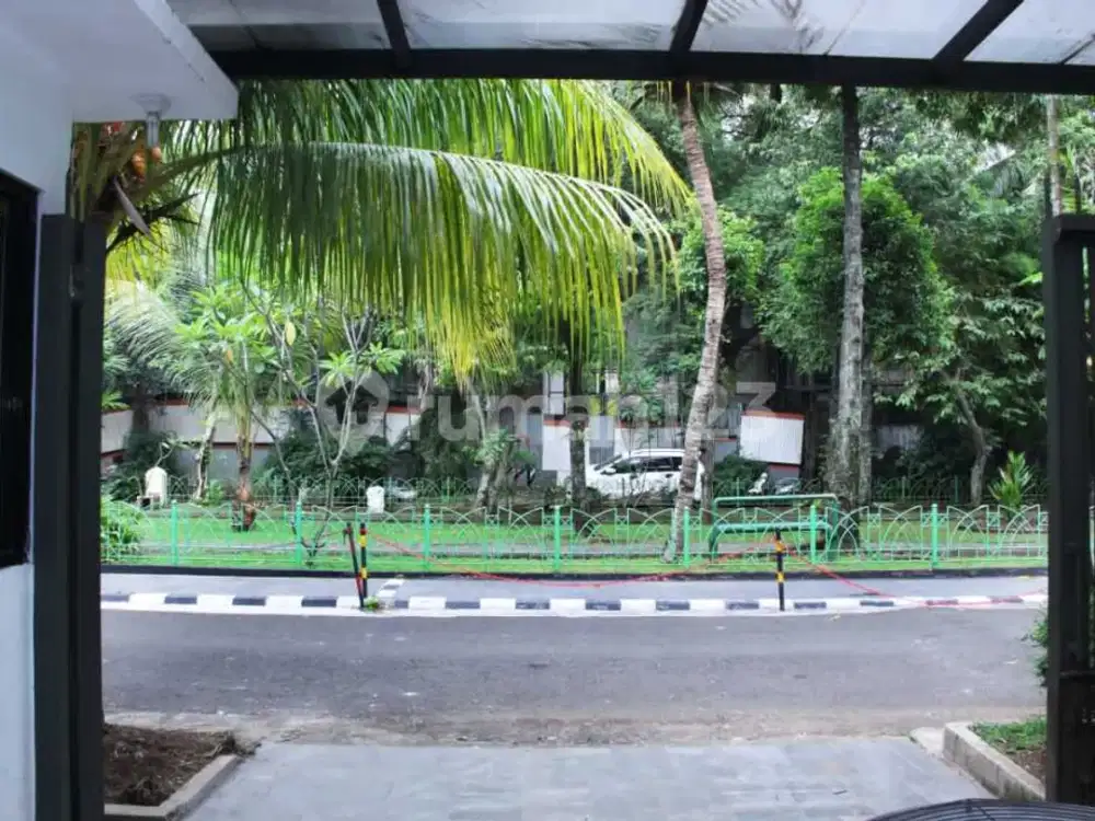 Dijual Rumah 2 Lantai Butuh Renovasi Unfurnished SHM