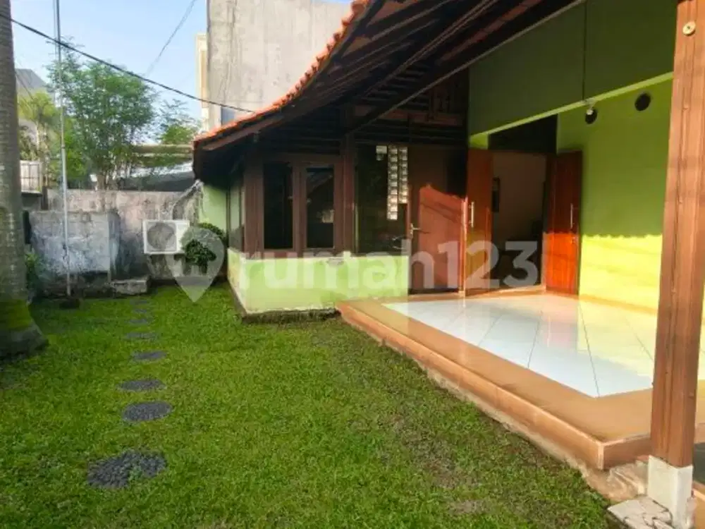 Dijual Rumah Lama Hitung Tanah di Cipete