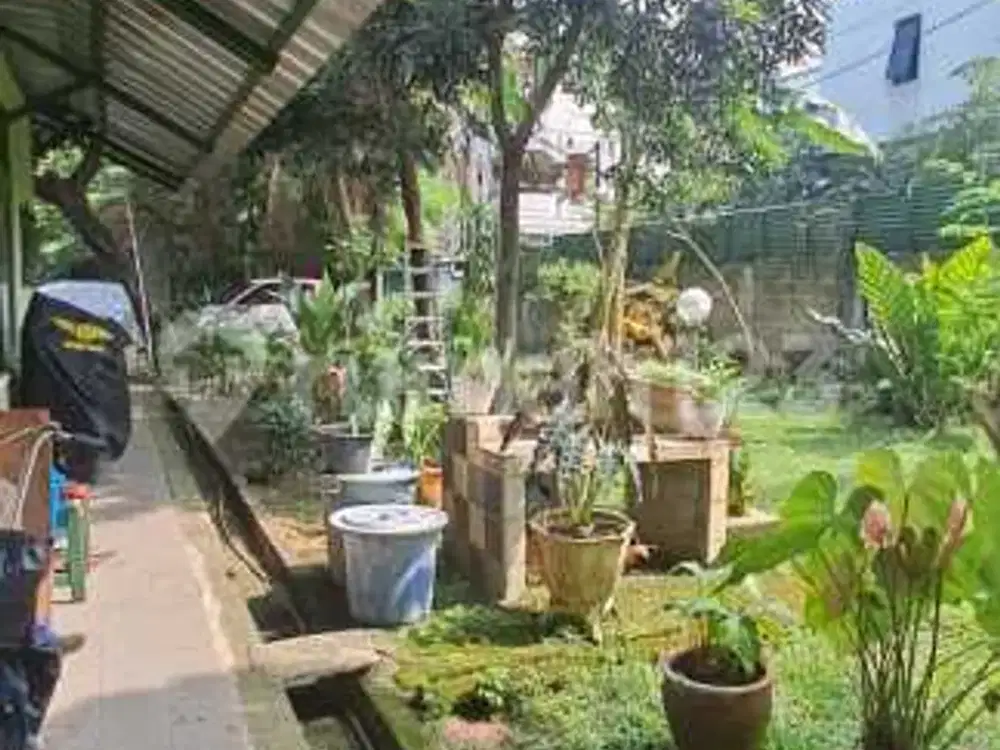 Rumah Tua Luas 1000m2 Di Jl Pemuda Rawamangun , Lokasi Super Strategis, Boleh Beli Sebagian