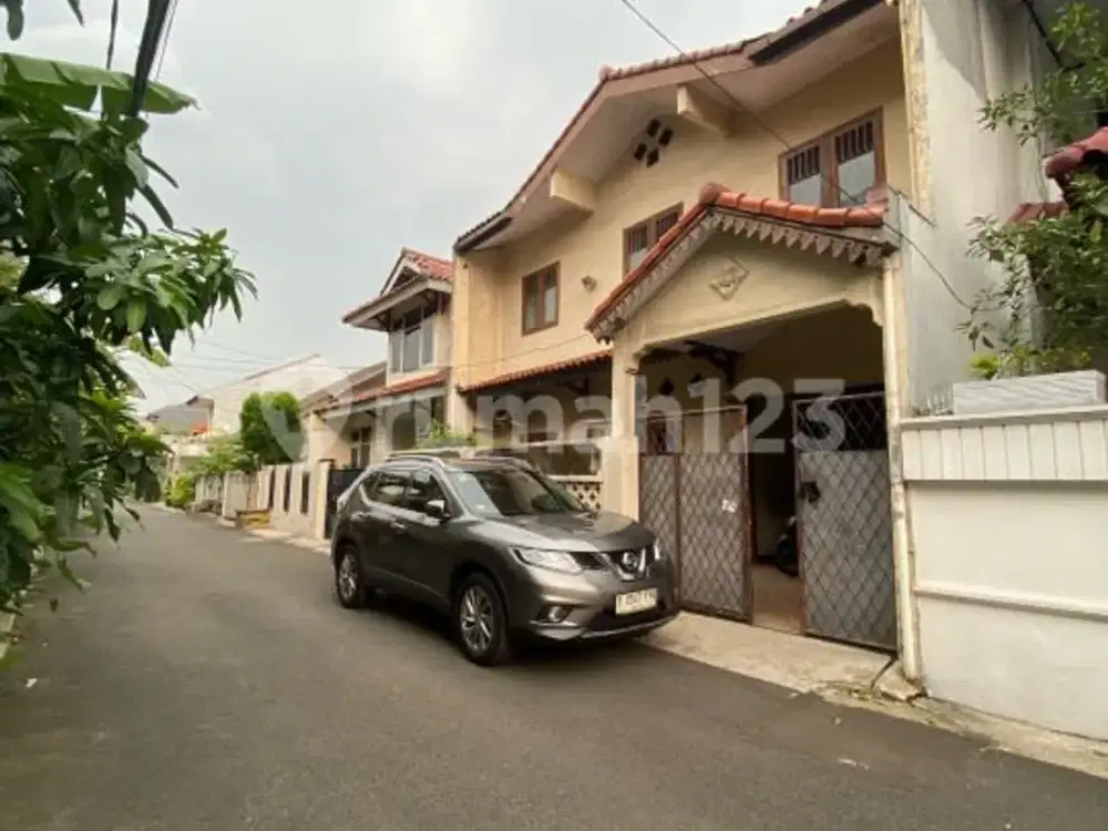 Jual Segera Rumah Strategis Sekitar Rawamangun Luas142m2 Harga. 4. M Nego