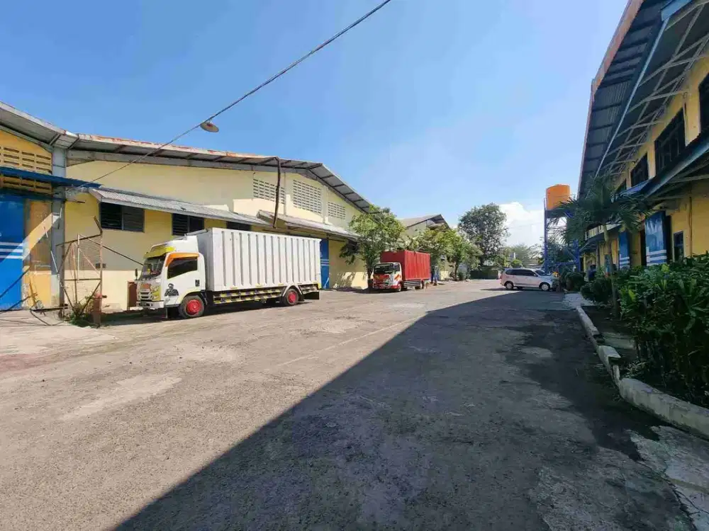 Gudang di Gedangan Dekat Akses Tol dan Bandara Juanda.