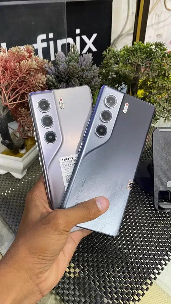 Tecno Camon 40 Pro 5G 8+8/256
