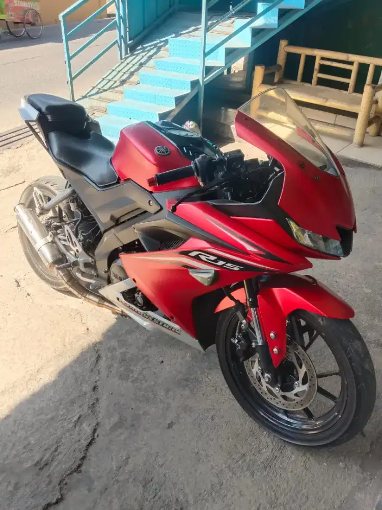 Yamaha r15 v3 tahun 2017 kumplit