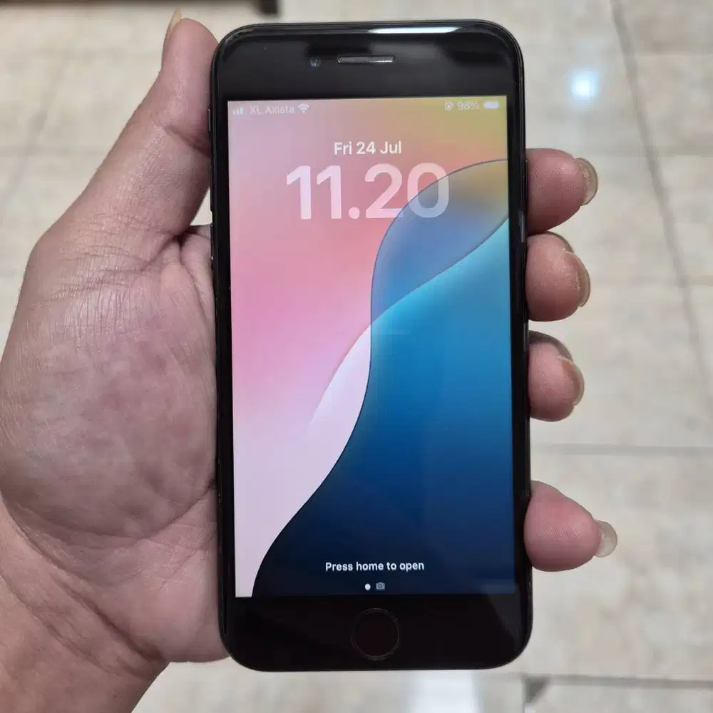 Jual Cepat iPhone SE 2020 64GB iBox unit only resmi