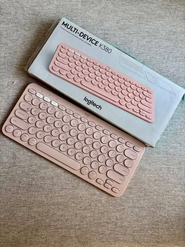 DIJUAL Logitech K380 Multi-Device Wireless Keyboard - Pink