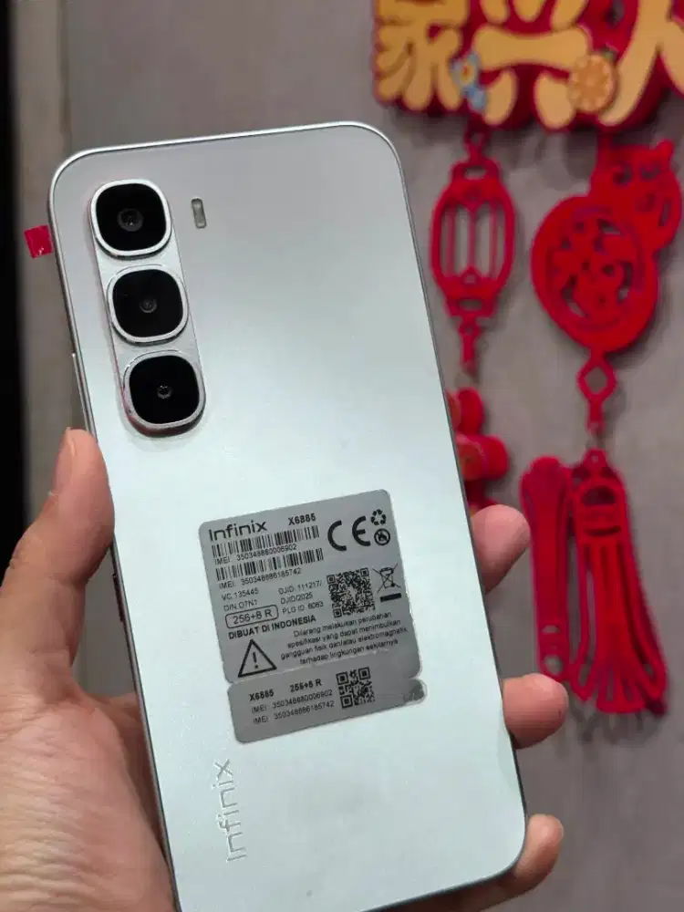 Infinix hot 60 Pro 8+8/256GB ex display 3jt
