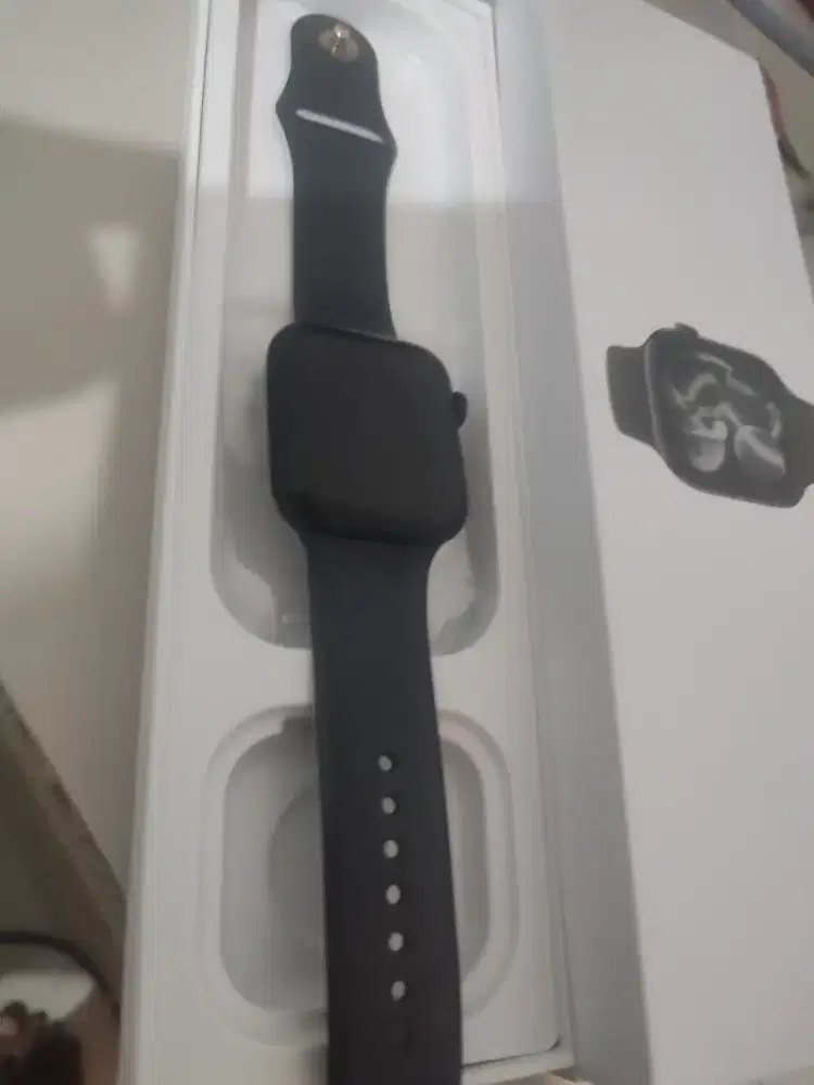 I Watch SE 2 Black 44mm