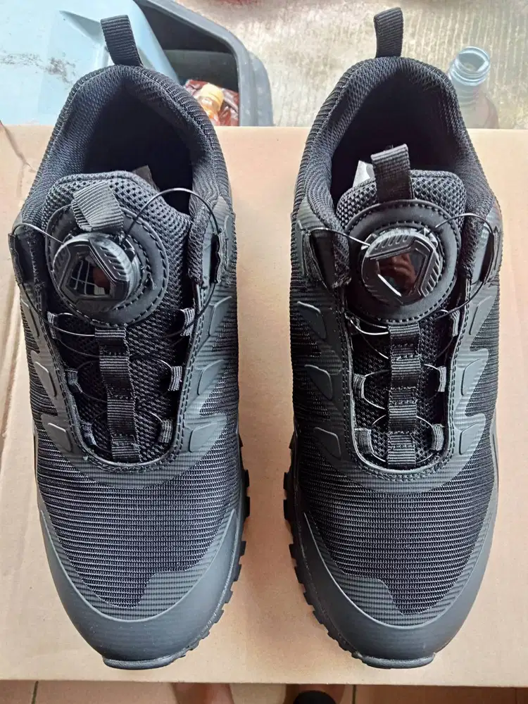 sepatu tactical/outdoor