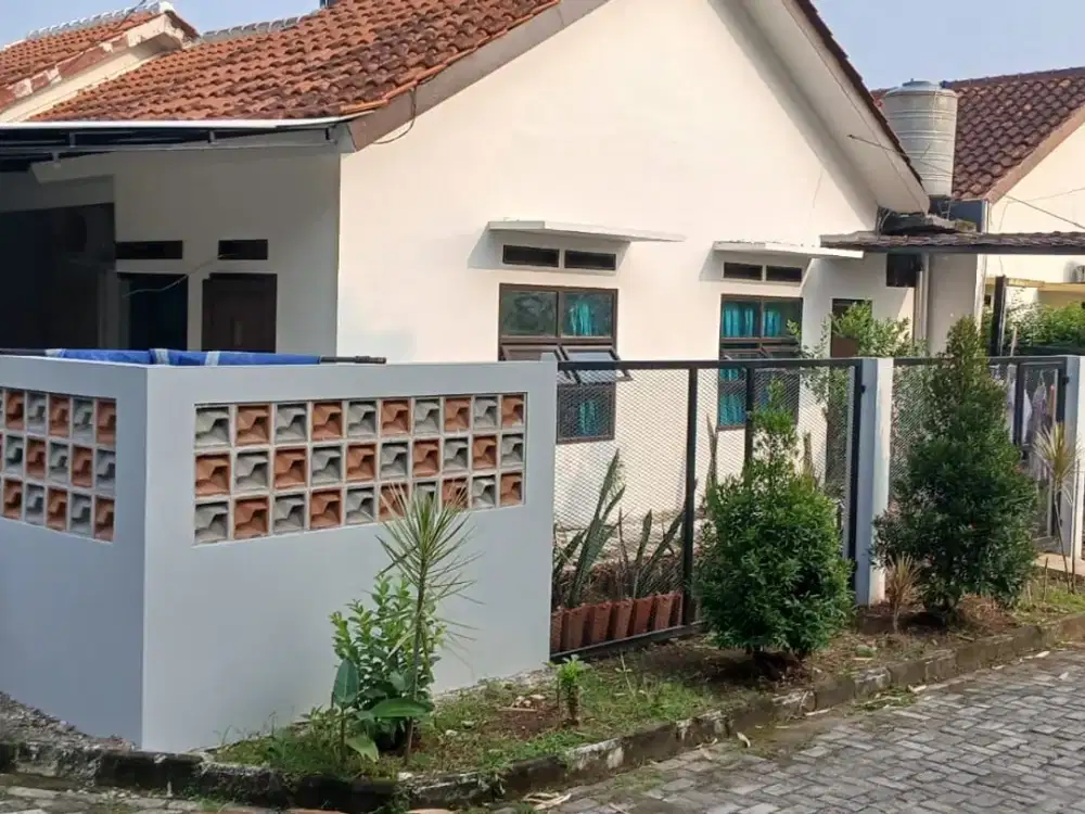 Rumah LT 108 Strategis 4 Menit ke Stasiun Cilebut Hadap Timur J-49751