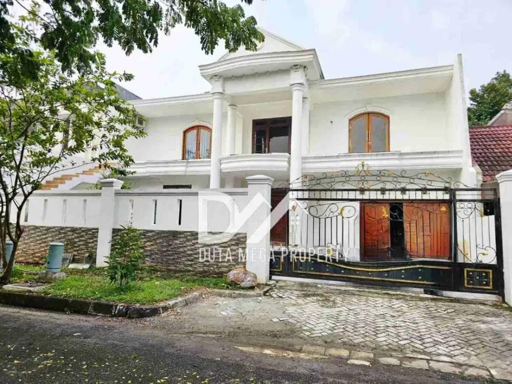 Dijual Cepat Rumah Di Giri Loka BSD Furnish Halaman Luas Strategis