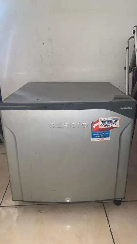 Kulkas Mini Toshiba Glacio
