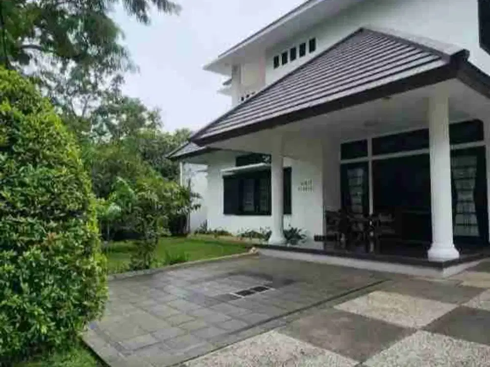 jual rumah siap huni cocok untuk cafe sayap diponegoro bandung
