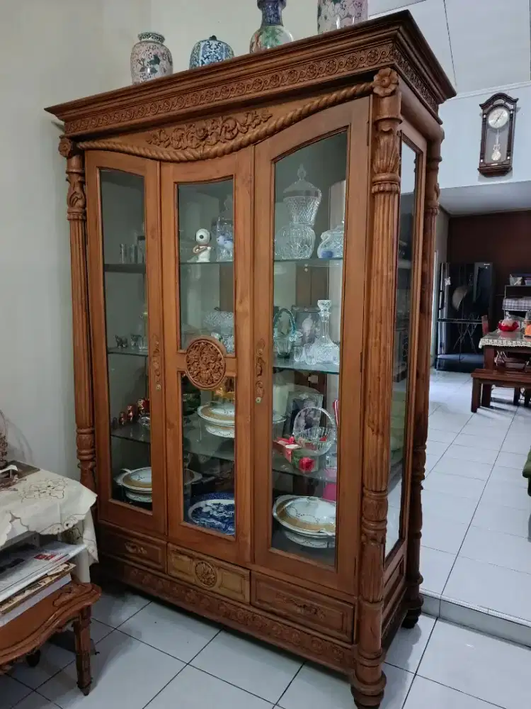 Lemari Jati Jepara Cibubur