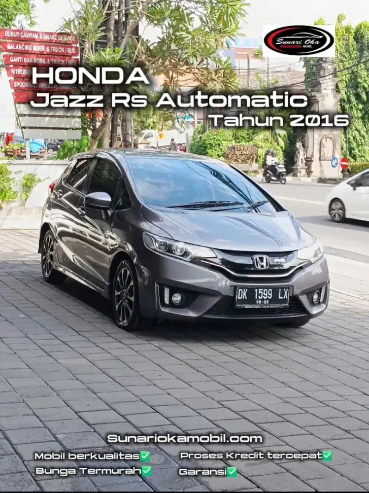HONDA JAZZ RS MATIC TV FLOATING ASLI BALI TANGAN PERTAMA