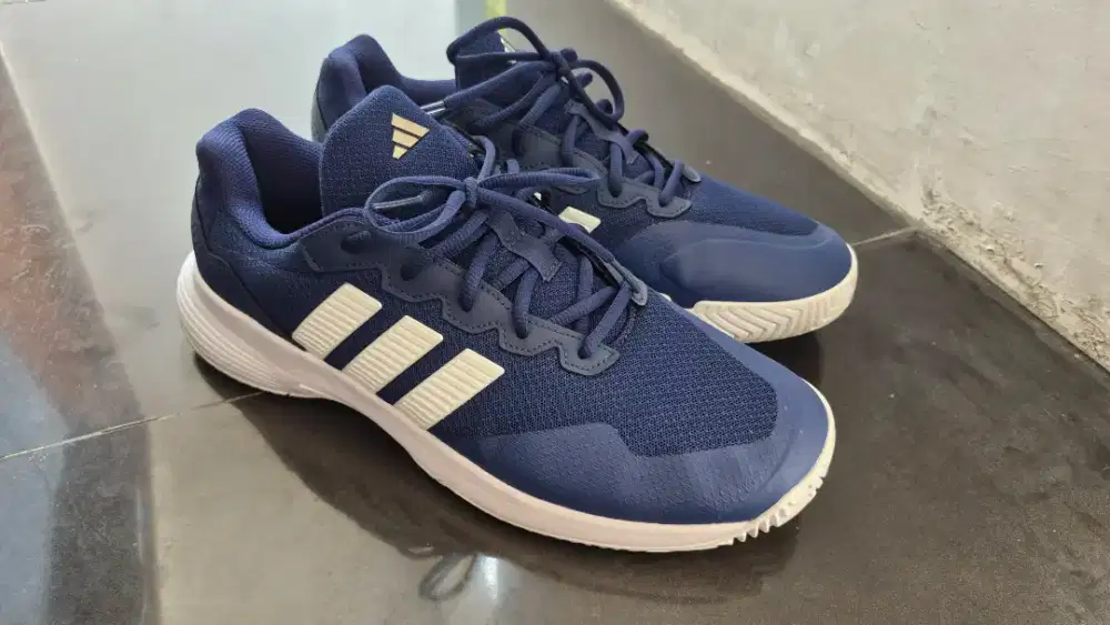 Sepatu Tenis Adidas Game Court 2 Size UK 11 / 45
