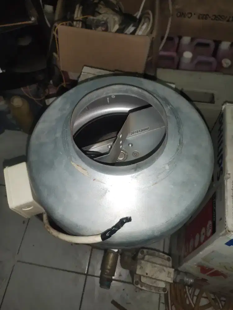 Blower penyedot udara