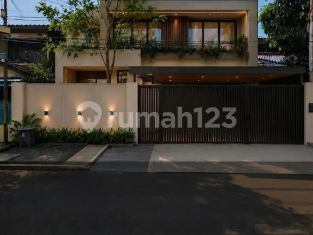 Rumah Siap Huni 4 KT Mendawai Luas Tanah 230M², Harga Nego!