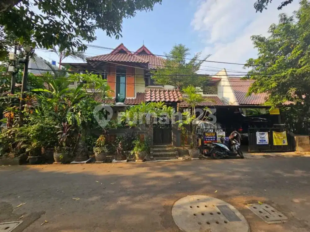 Rumah 2 Lantai Dekat MRT Hang Jebat Kebayoran Baru Jakarta