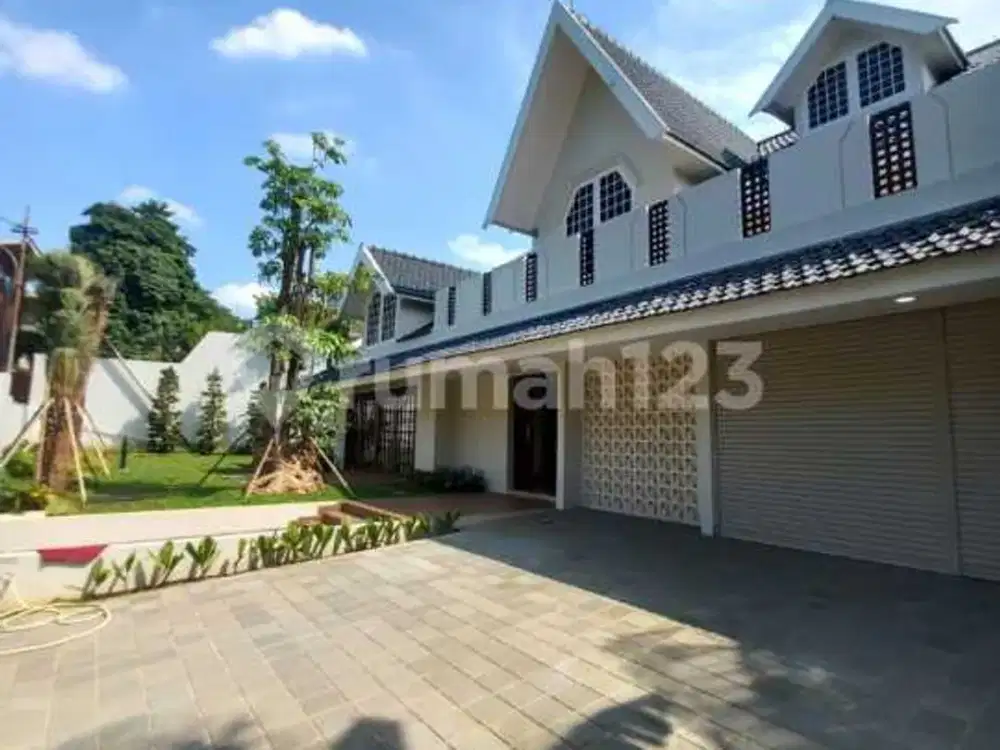 Rumah Bagus Baru Renovasi Dalam Cluster 2 Lantai Simprug Golf