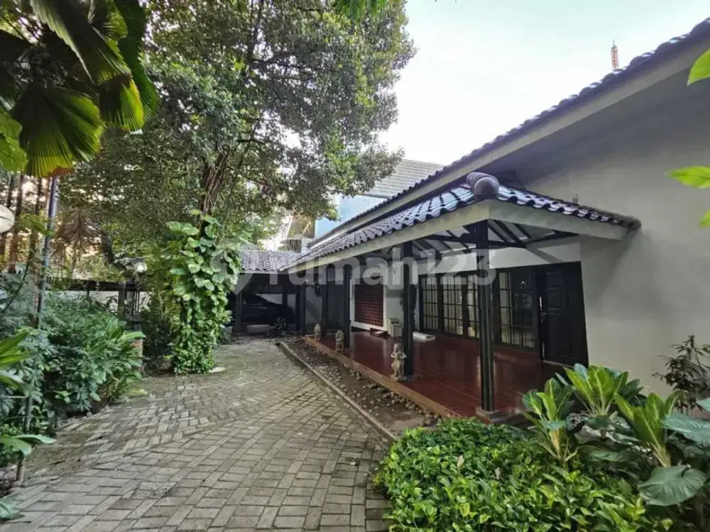 Rumah Lamandau,Kebayoran Baru Dekat MRT Blok M Jakarta Selatan