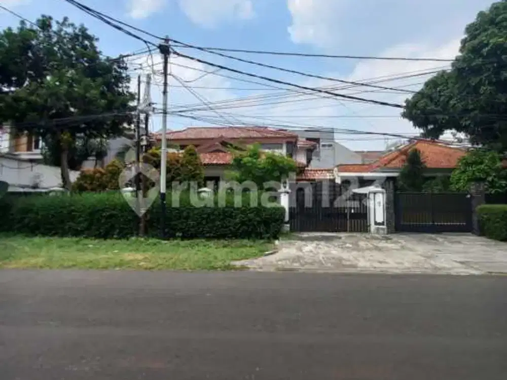 Rumah 2 Lantai Jalan Lamandau Kebayoran Baru Jakarta Selatan
