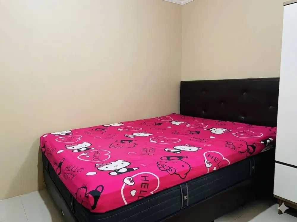 Tempat Tidur Romance Santori Ukuran 160 cm x 200 cm