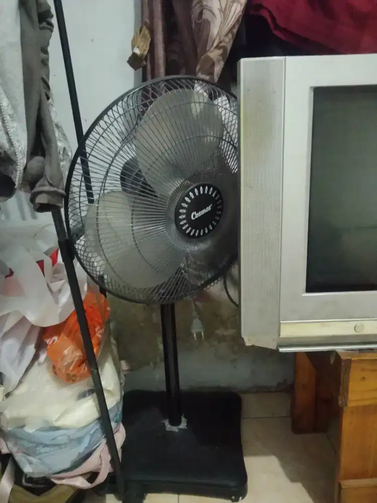 Dijual tv tabung dan kipas bekas
