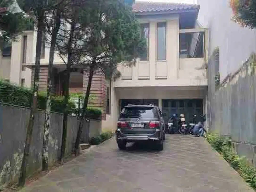 Rumah Luas Setraduta Dekat Sarijadi, Pasteur Bandung