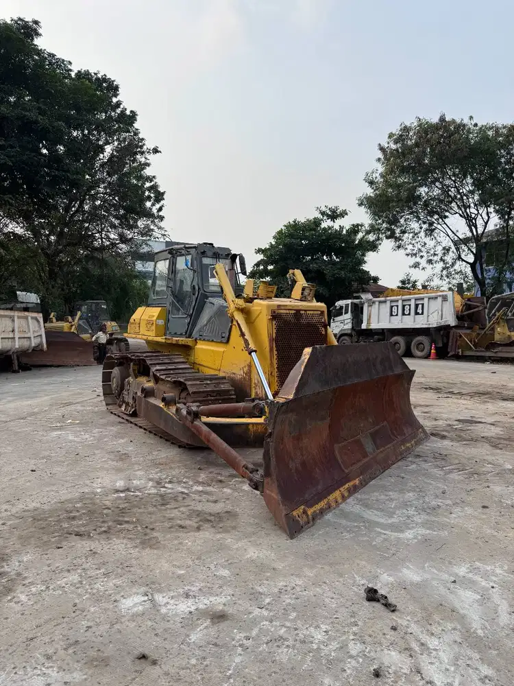 Dozer Komatsu D85ESS-2 Tahun 2022