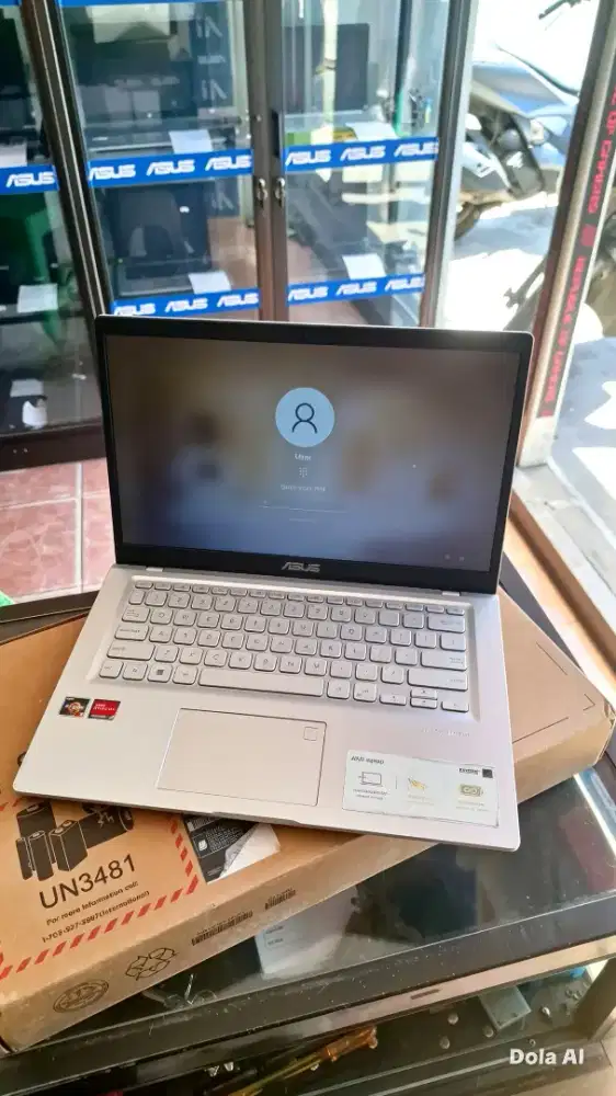 ASUS VivoBook Gaming 14 M415DAO Ryzen 3 Ram 8GB Ssd 512GB VGA 2GB