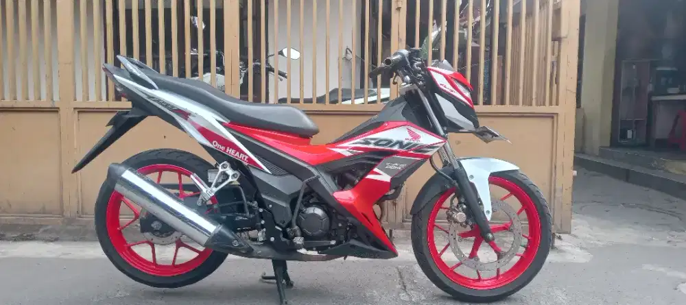 Honda sonic 150R kotamadya