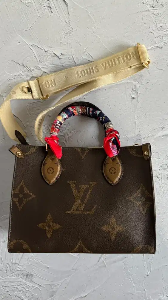 Tas louis vuitton on the go