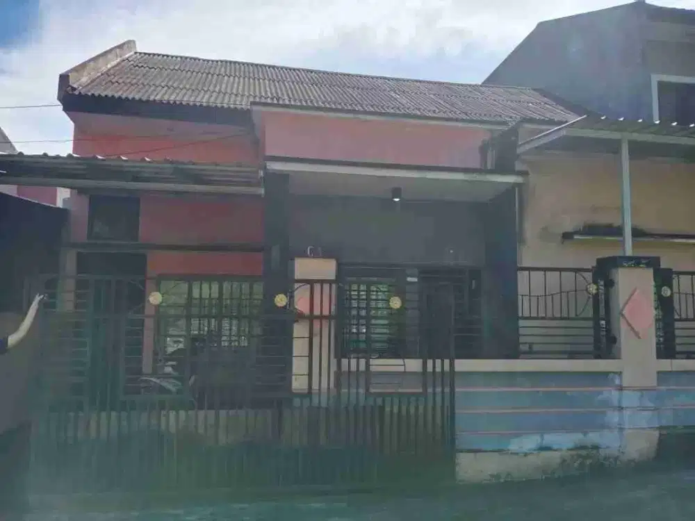 Dijual rumah tengah kota